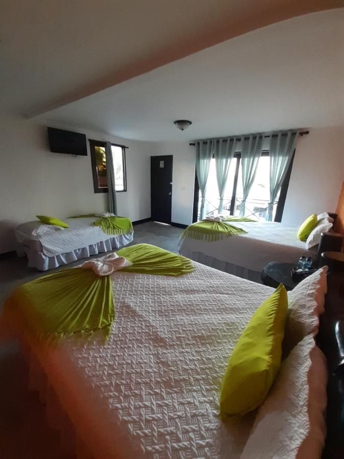 Hotel Mi Paraiso Rio Dulce Castillo de San Felipe Ngoại thất bức ảnh