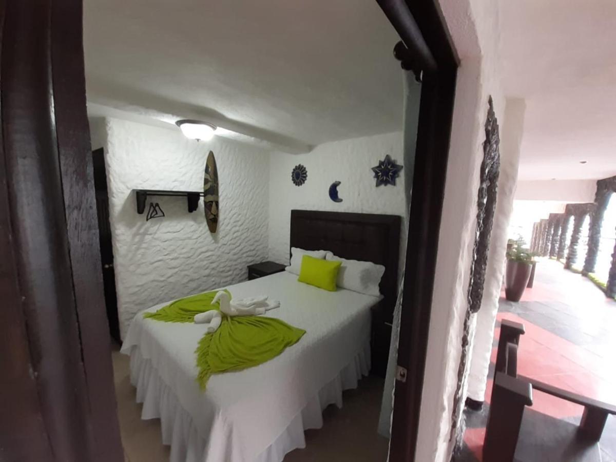 Hotel Mi Paraiso Rio Dulce Castillo de San Felipe Ngoại thất bức ảnh